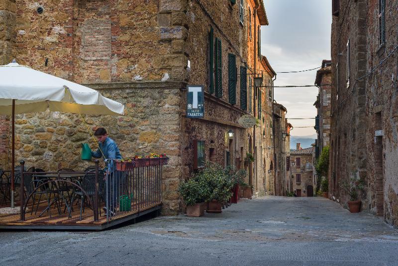 ホテル ロカンダ ディ カサルムスティア Castelmuzio エクステリア 写真
